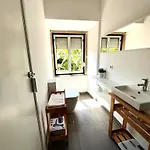 Apartment Tram House @ Lx Factory! *