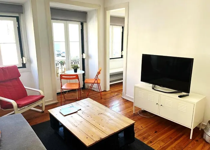 Tram House @ Lx Factory! * Lisboa