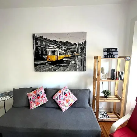 Tram House @ Lx Factory! Lisbona